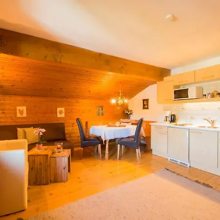 Fruehstueckspension & Eugenie 4*