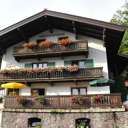 欧仁妮公寓及住宿加早餐旅馆 4*